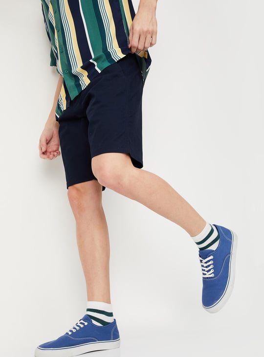 Men Solid Slim Fit Stretch Shorts - Main Image