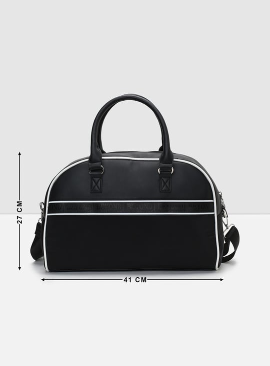 Women Printed Duffle Bag with Contrast Piping