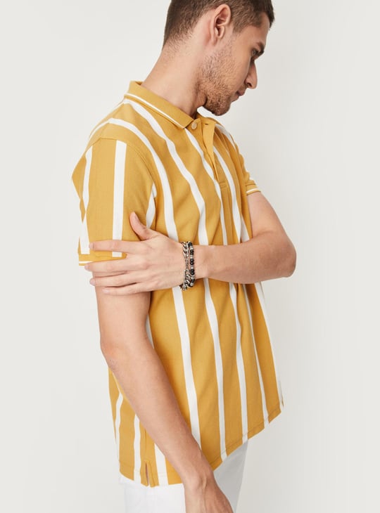 Men Vertical Striped Slim Fit Polo T-shirt