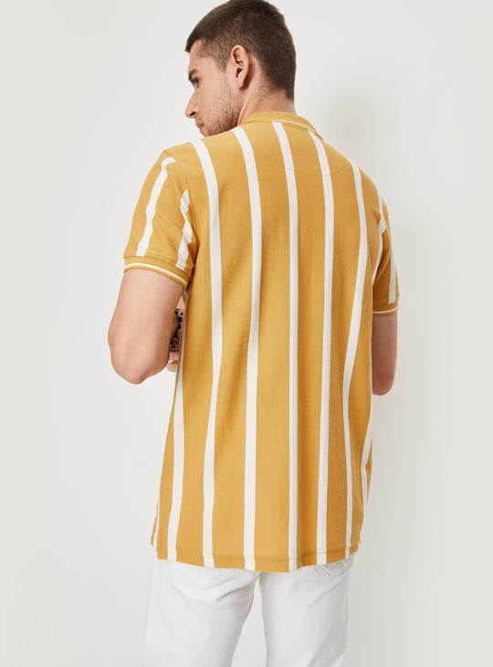 Men Vertical Striped Slim Fit Polo T-shirt