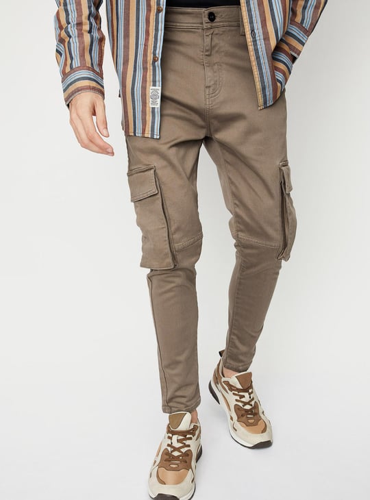 Men Solid Carrot fit Cargo Trousers