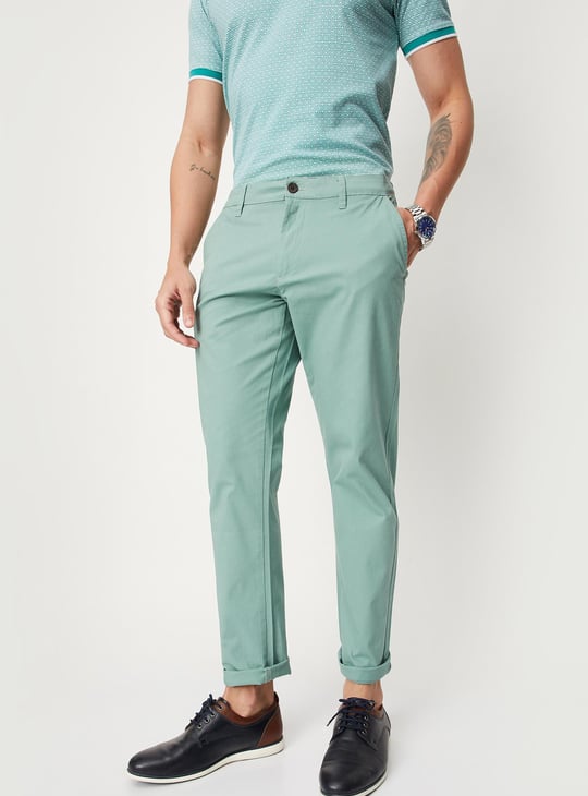 Men Solid Twill Weave Slim Fit Chino Trousers