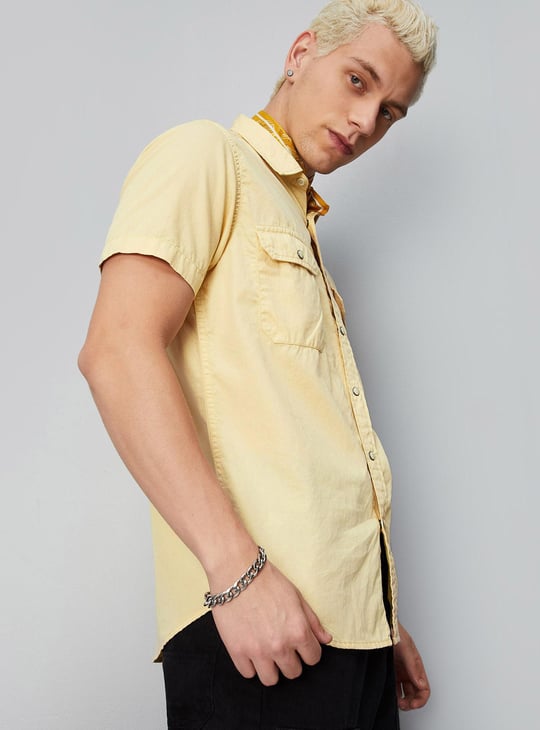 Men Solid Double Pocket Casual Shirt