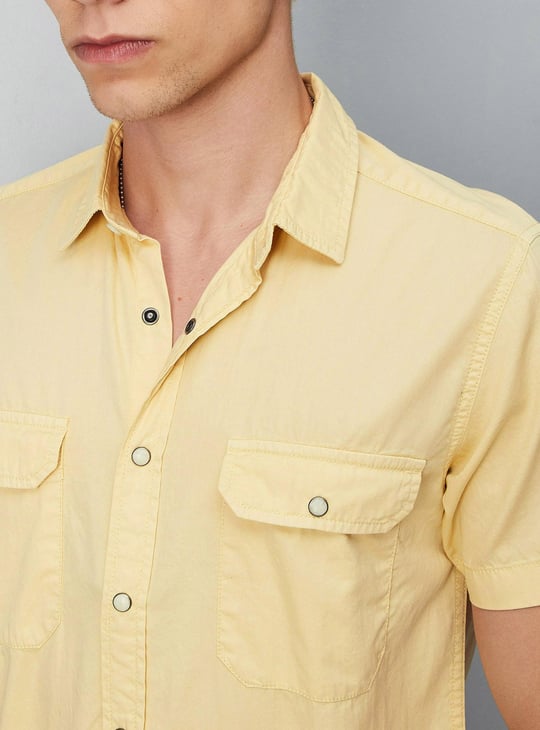 Men Solid Double Pocket Casual Shirt