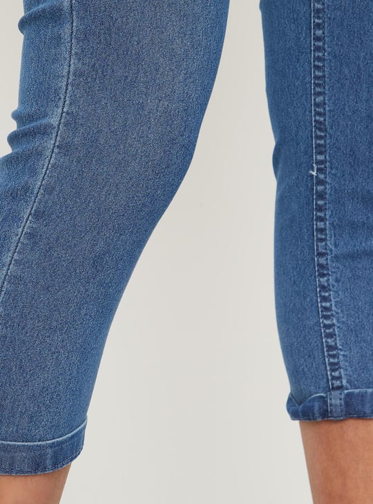 Women Solid Denim Capris