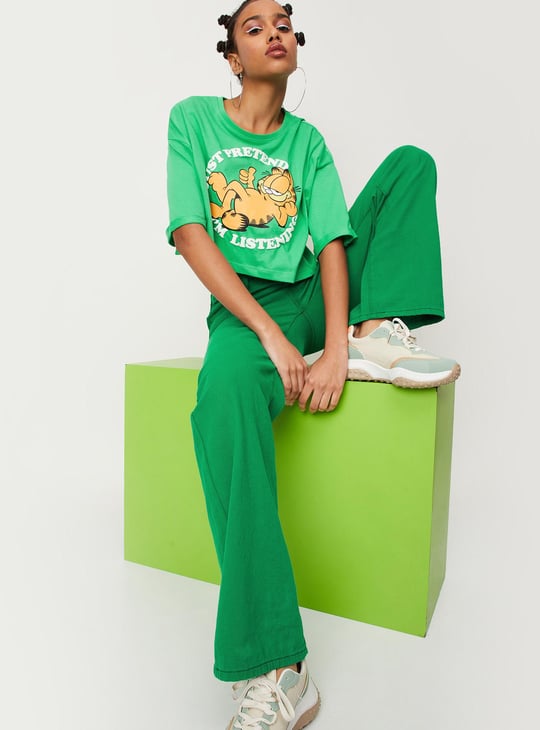 Women Garfield Printed Crop T-shirt