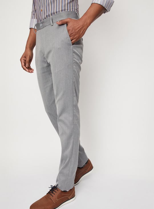 Men Woven Carrot Fit Formal Trousers