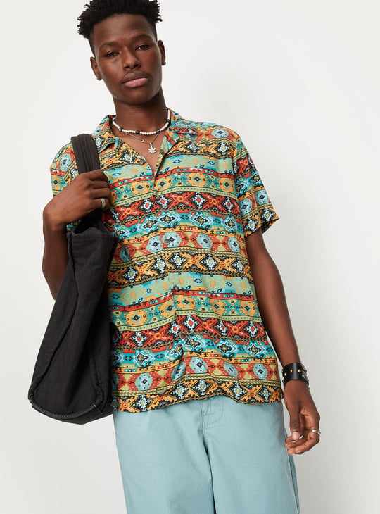 Men Printed Resort Collar Regular Fit Shirt