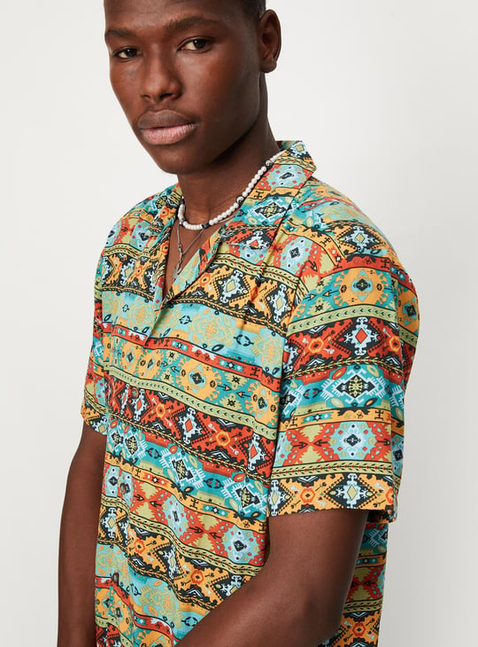 Men Printed Resort Collar Regular Fit Shirt
