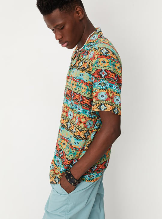 Men Printed Resort Collar Regular Fit Shirt