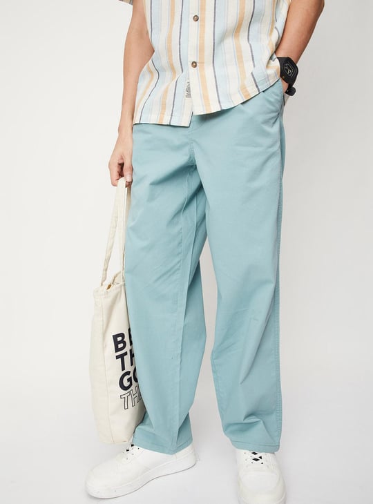 Men Solid Relaxed Fit Casual Chinos