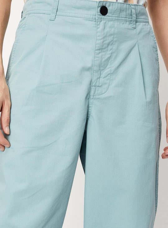 Men Solid Relaxed Fit Casual Chinos