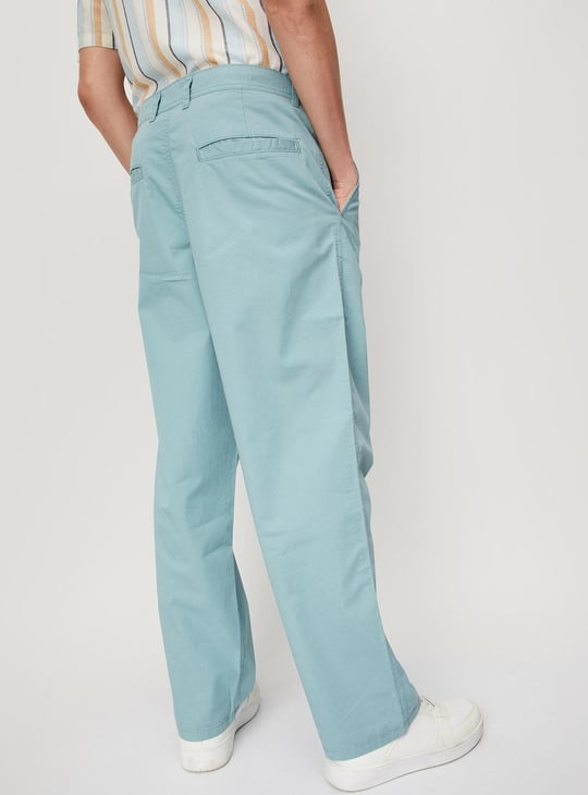 Men Solid Relaxed Fit Casual Chinos