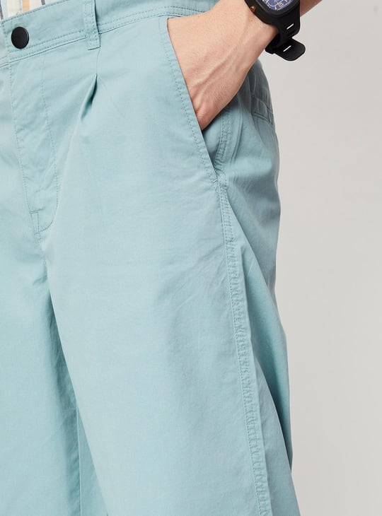 Men Solid Relaxed Fit Casual Chinos