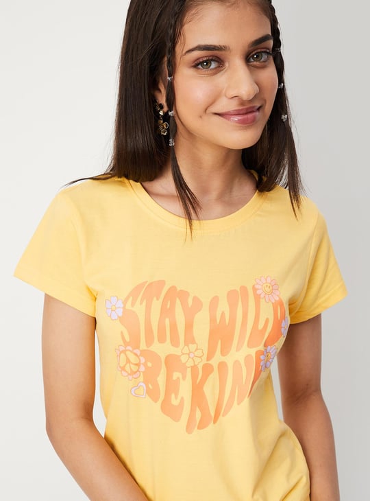 Girls Typographic Printed Cotton T-shirt