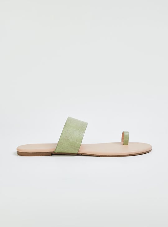 Women Textured Toe-Ring Flat Sandals - Main Image