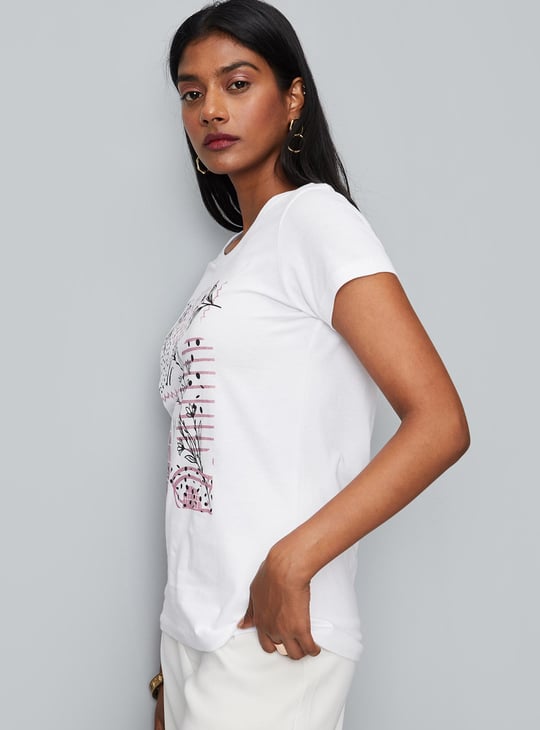 Women Round Neck Graphic T-shirt