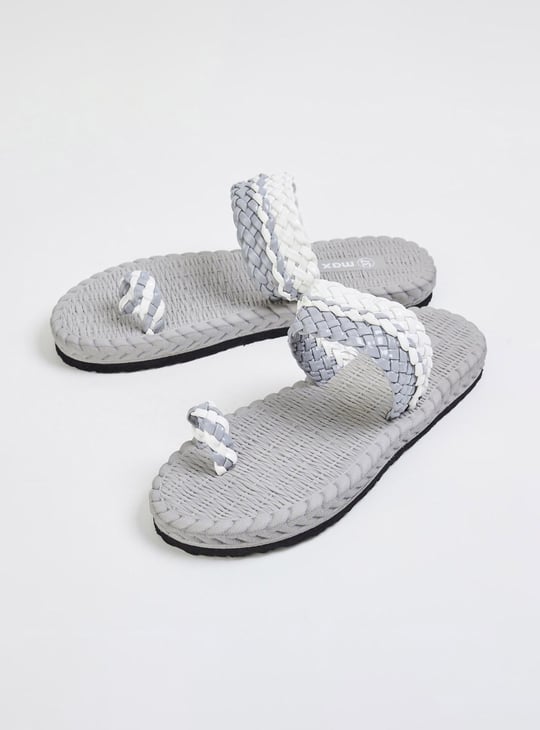 Women Braided Ring-Toe Sandals
