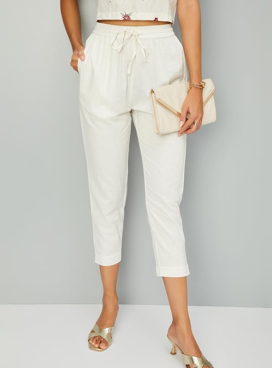 Women Solid Cropped Straight Pants