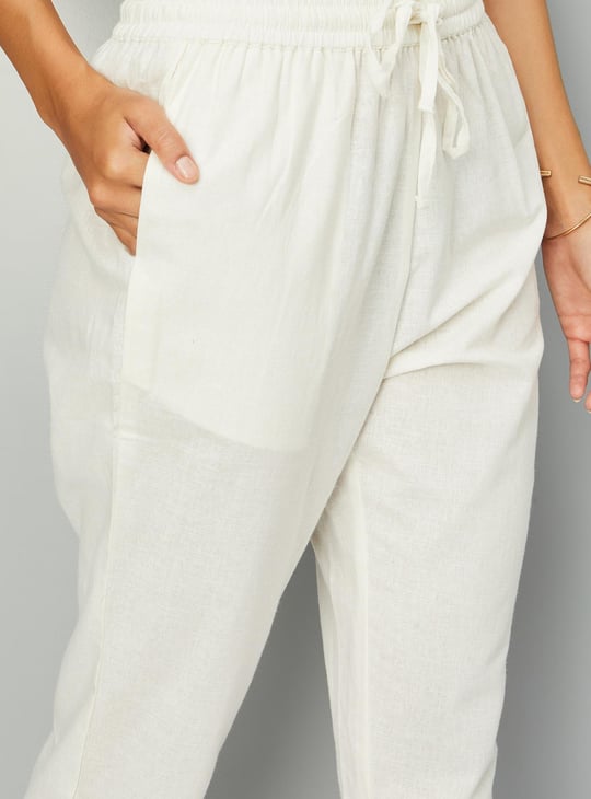 Women Solid Cropped Straight Pants