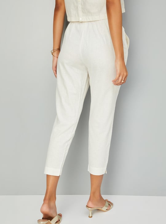 Women Solid Cropped Straight Pants