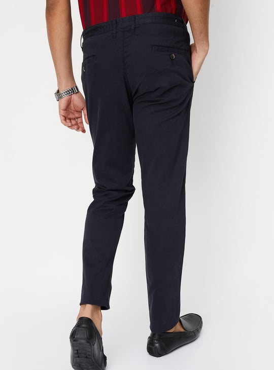 Men Solid Slim Fit Chinos