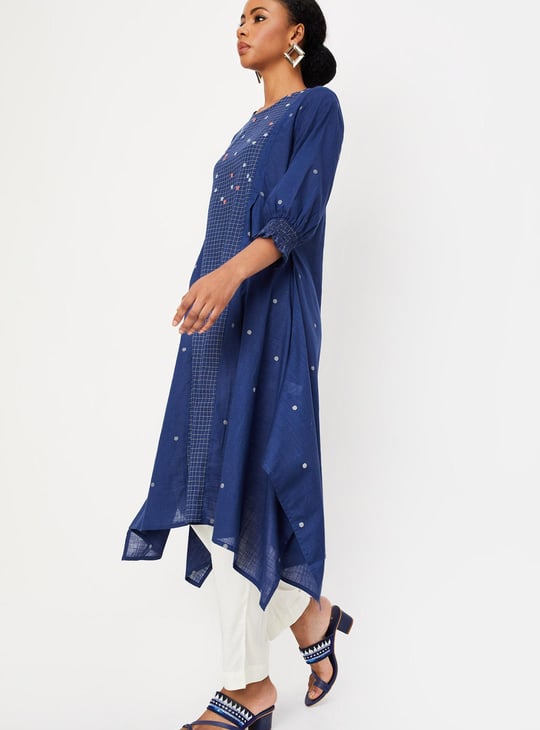 Women Embroidered Asymmetric Kurta