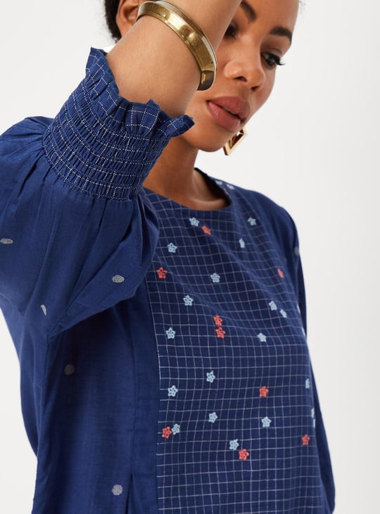 Women Embroidered Asymmetric Kurta