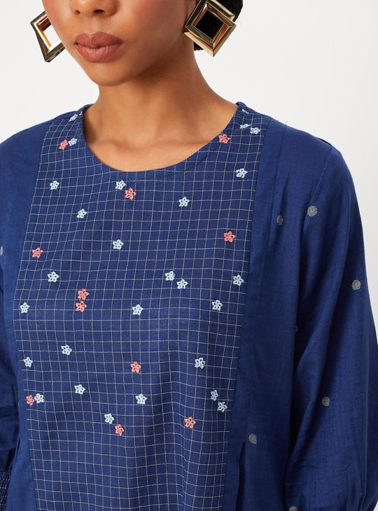 Women Embroidered Asymmetric Kurta