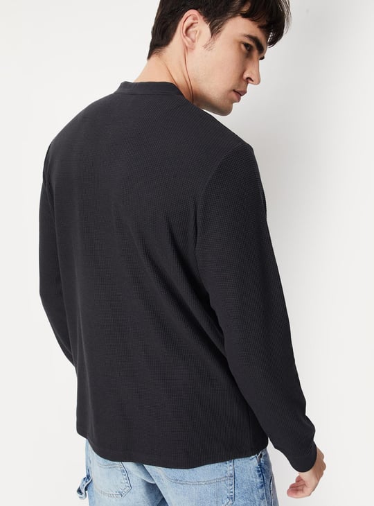 Men Textured Slim Fit Henley T-shirt