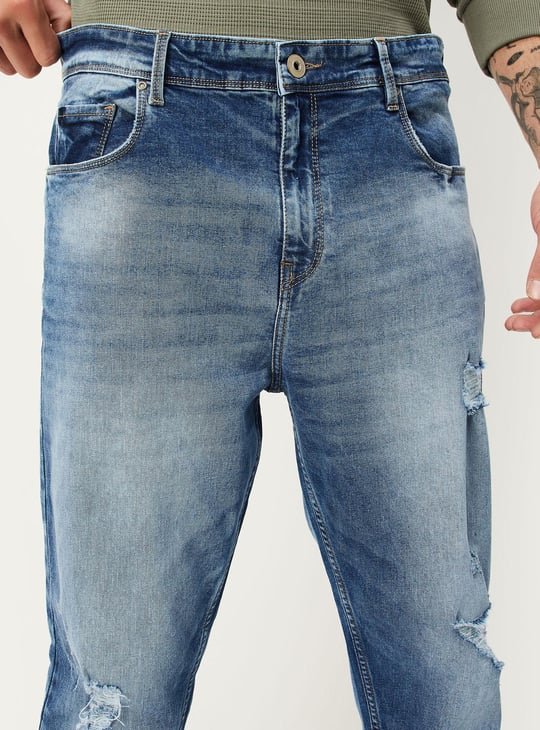 Men Carrot Fit Distressed Jeans