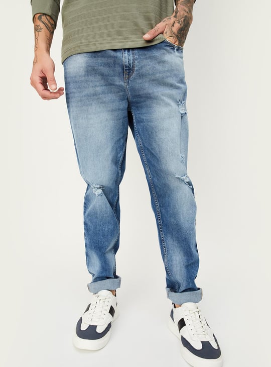 Men Carrot Fit Distressed Jeans