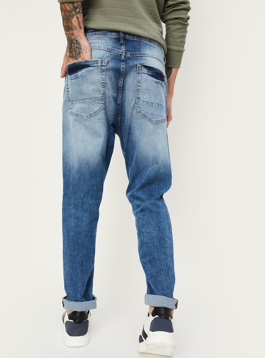 Men Carrot Fit Distressed Jeans