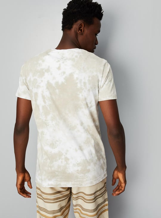 Men Slim Fit Tie & Dye T-shirt