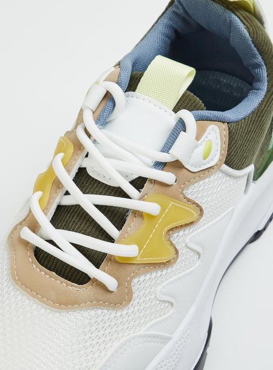 Men Colourblocked Sports Shoes