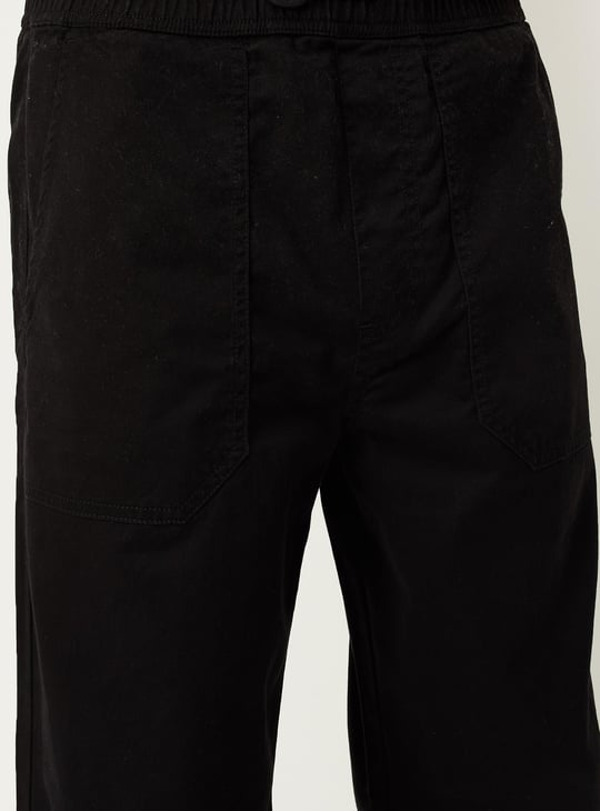 Men Solid Relaxed Fit Trousers
