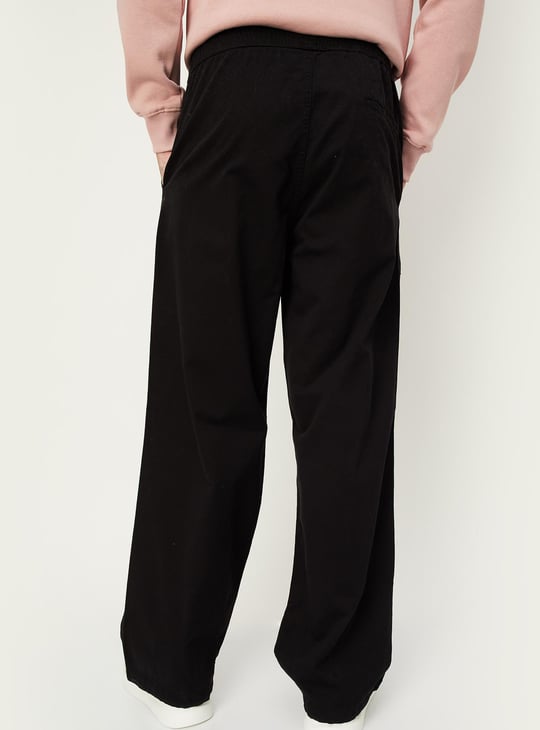 Men Solid Relaxed Fit Trousers