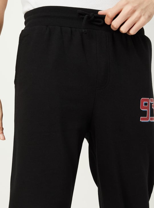 Men Printed Relaxed Fit Joggers