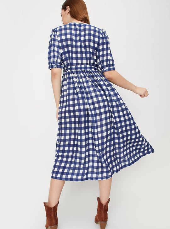 Women Checked Puffed Sleeves A-line Dress