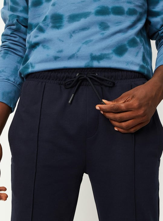 Men Athleisure Joggers with Zip Pockets