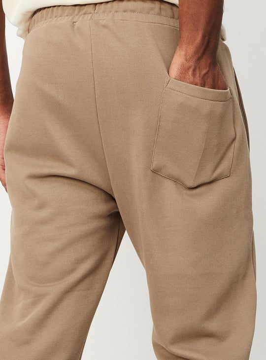Men Athleisure Joggers with Zip Pockets