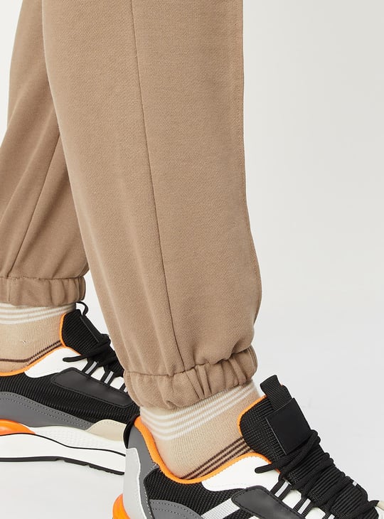 Men Athleisure Joggers with Zip Pockets