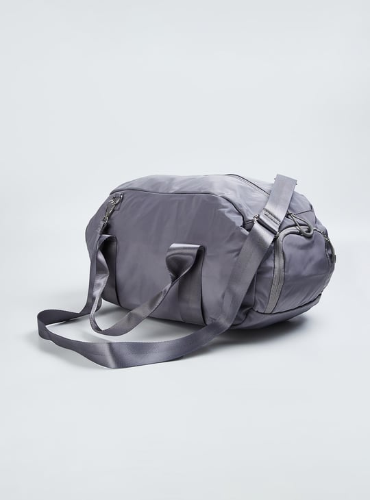 Women Solid Duffle Bag