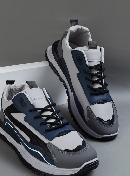 Men Colourblock Lace-Up Sneakers