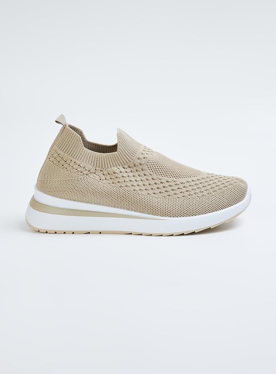Women Textured Sports Shoes