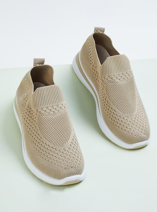 Women Textured Sports Shoes