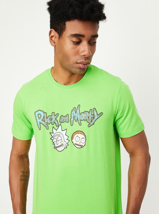 Men Rick & Morty Printed Slim Fit T-shirt