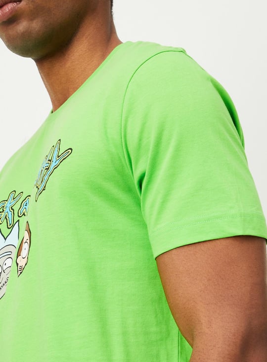 Men Rick & Morty Printed Slim Fit T-shirt