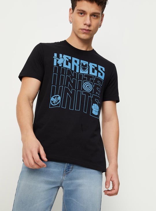 Men Avengers Graphic Slim Fit T-shirt