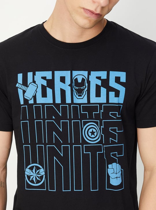 Men Avengers Graphic Slim Fit T-shirt